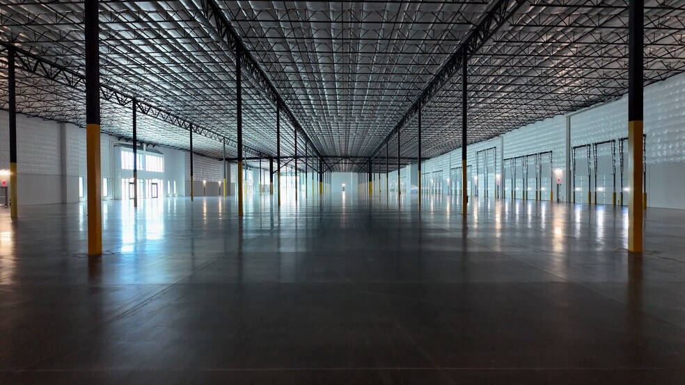 More Photos Of NWC Litchfield Rd & Bethany Home Rd, Glendale Unknown For Lease