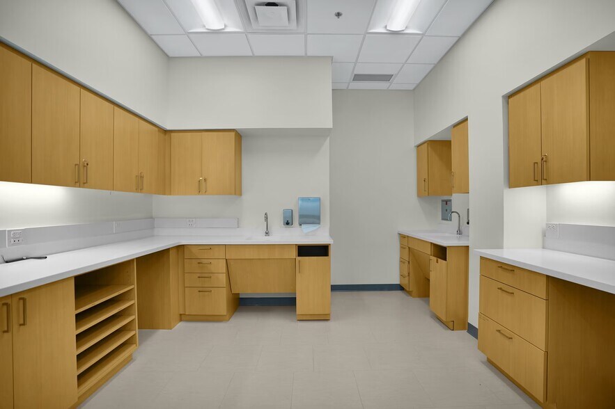 More Photos Of 3820 Grand Way, Saint Louis Park Apartments For Lease