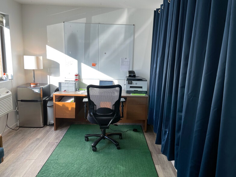 More Photos Of Lamy Drive & Lance Ln, Goffstown Warehouse For Lease