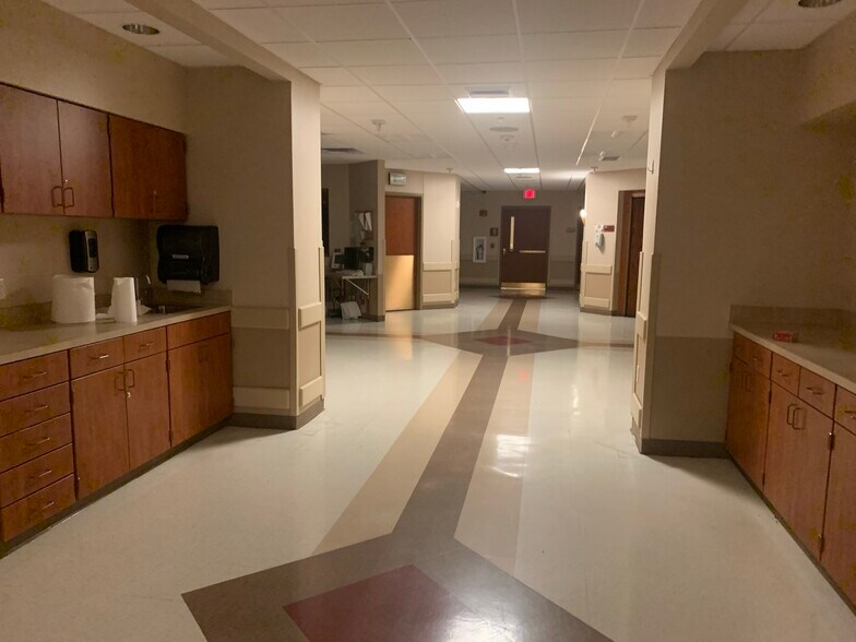 More Photos Of 200 School St, Wintersville Hospital For Sale