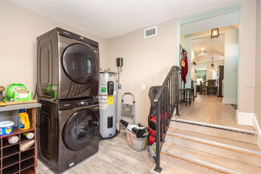 More Photos Of 403 Herbert St, Port Orange Specialty For Sale