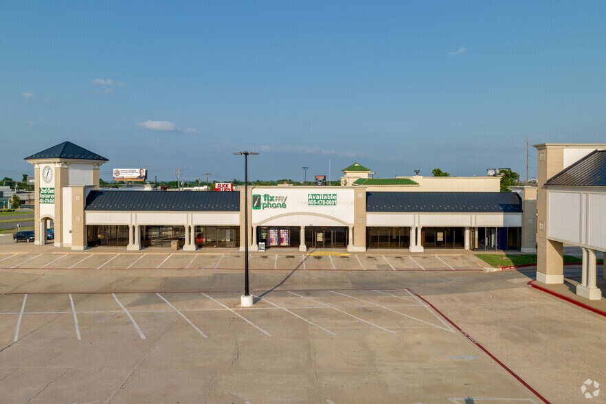 More Photos Of 8255 N Rockwell Ave, Oklahoma City Unknown For Lease