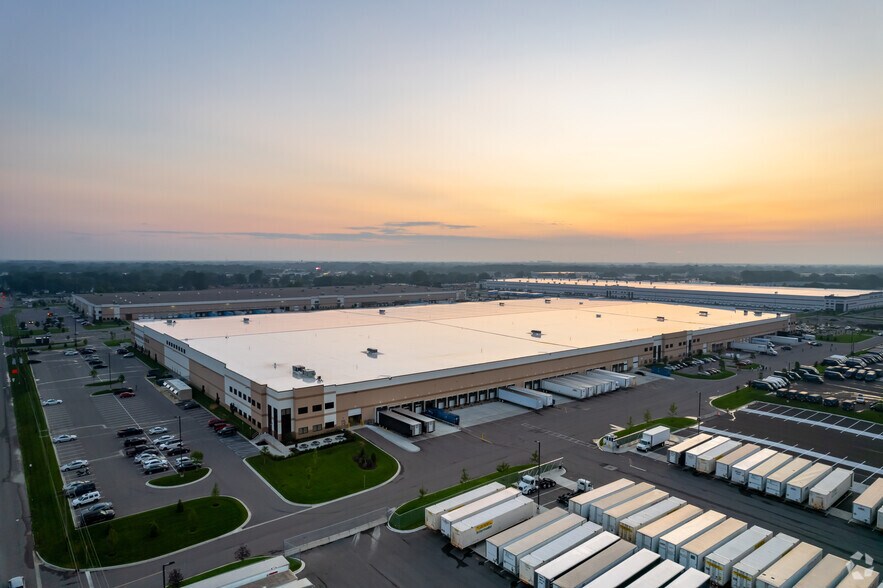 More Photos Of 1420 E 10 Mile Rd, Hazel Park Distribution For Lease