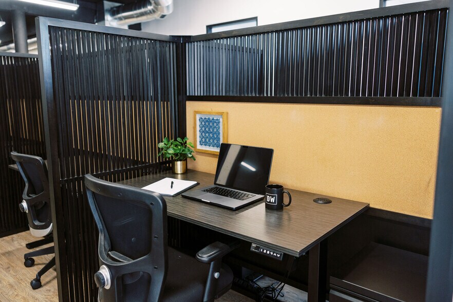 More Photos Of 4438 Ingraham St, San Diego Coworking Space