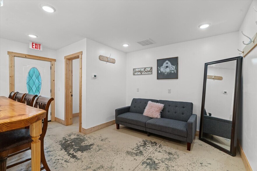 More Photos Of 2948 Holly Creek Cool Sprgs Rd, Chatsworth Specialty For Sale