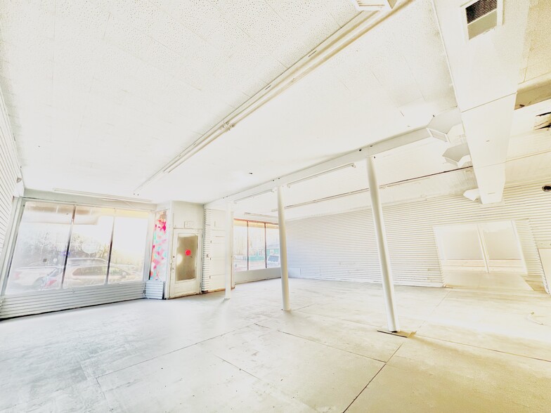 More Photos Of 2070-2074 Seneca St, Buffalo Storefront Retail Office For Lease