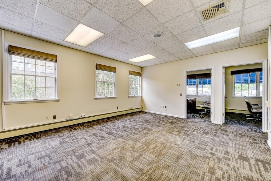 More Photos Of 410 Franklin Ave, Nutley Office For Lease