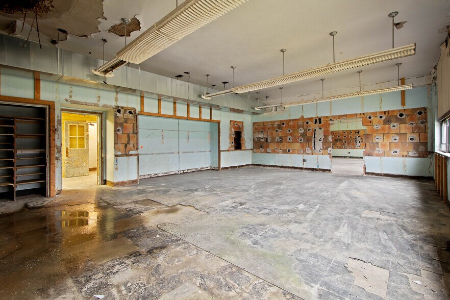 More Photos Of 838 Joffre Cherry Valley Rd, Burgettstown Self Storage For Sale