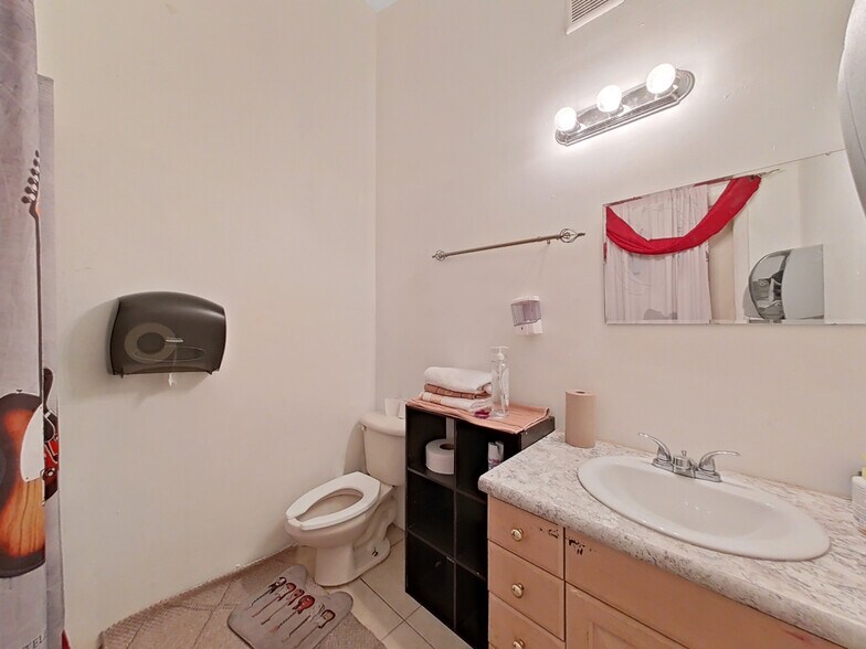 More Photos Of 4501 N 42nd St, Tampa Religious Facility For Sale