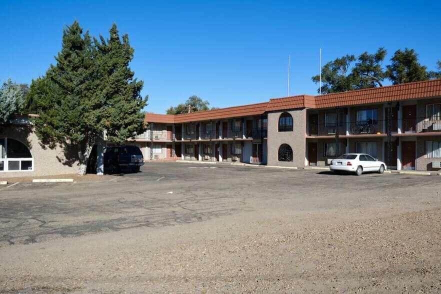 More Photos Of 1321 Elm Ave, Rocky Ford Hotel For Sale