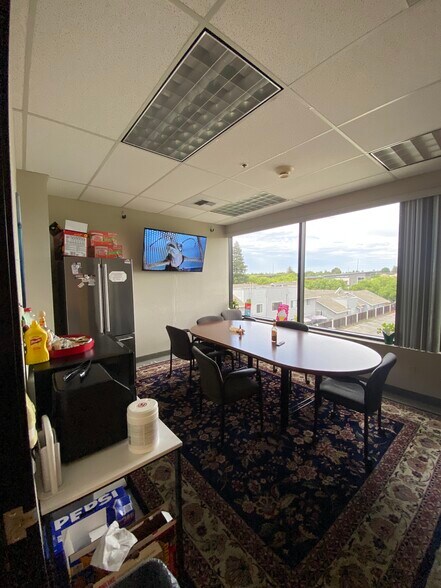 More Photos Of 1501 Oakdale Rd, Modesto Medical For Lease