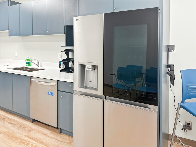 More Photos Of 7100 Woodbine Ave, Markham Coworking Space