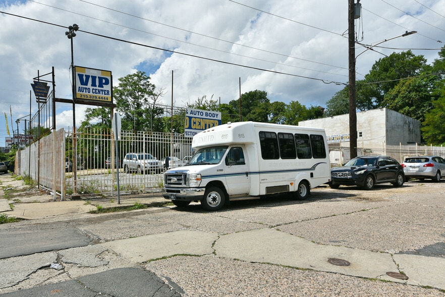 More Photos Of 601 W Fisher St, Philadelphia Warehouse For Sale