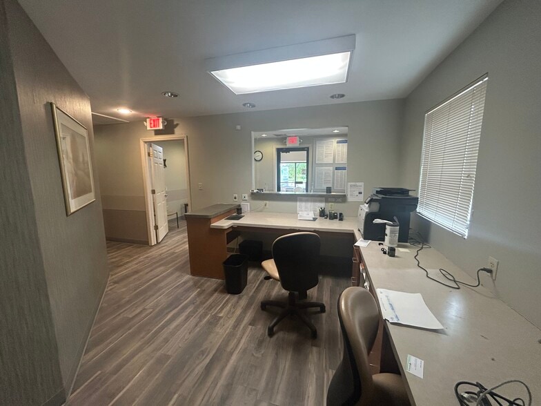 More Photos Of 12037 Sheraton Ln, Cincinnati Medical For Sale