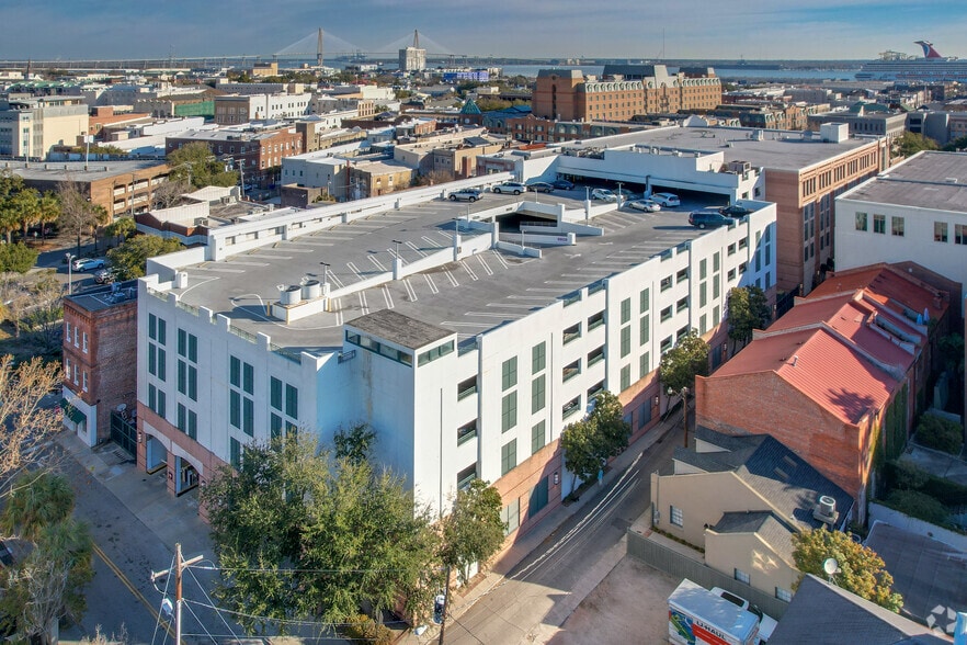 More Photos Of 211 King St, Charleston Office For Lease