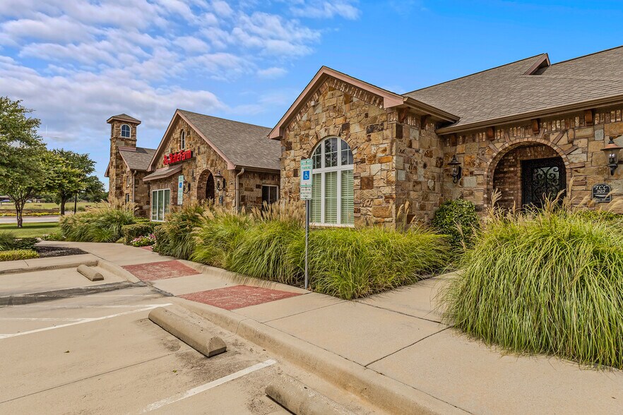 More Photos Of 905 Trophy Club Dr, Trophy Club Office For Lease