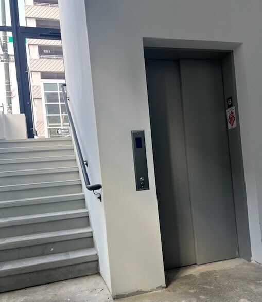 More Photos Of 5-01 47th Rd, Long Island City Apartments For Lease