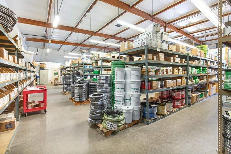 More Photos Of 6500 Elvas Ave, Sacramento Warehouse For Lease