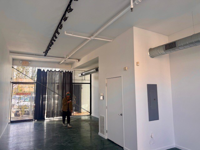 More Photos Of 1200 East 11th St, Austin Apartments For Lease