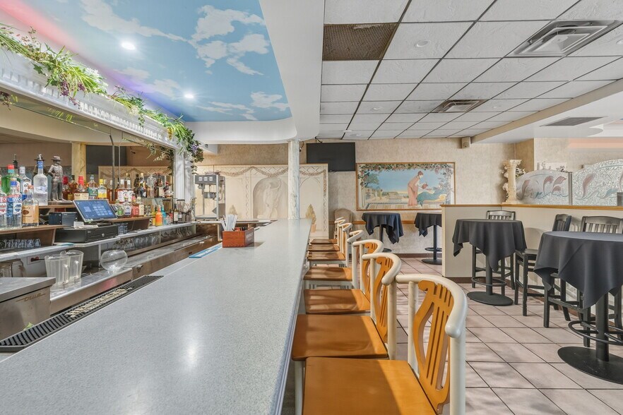 More Photos Of 6-8 Lake Shore Dr W, Dunkirk Freestanding For Sale