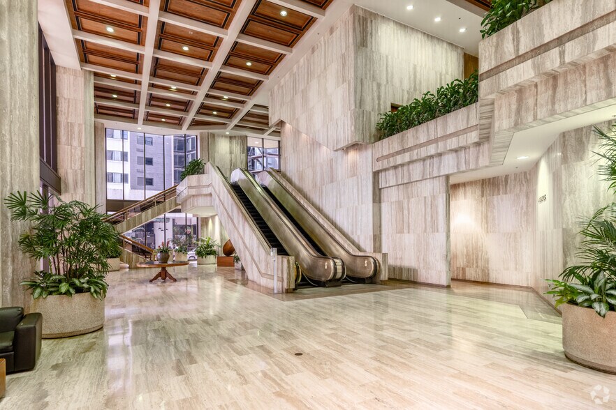 More Photos Of 1001 Bishop St, Honolulu Unknown For Lease