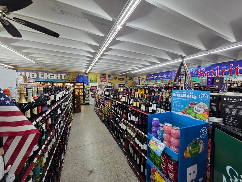 More Photos Of 1306 Coastal Hwy, Panacea Convenience Store For Sale