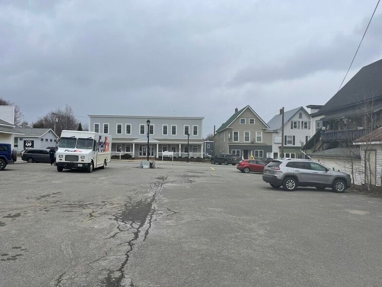 More Photos Of 161 Main St, Newport Storefront Retail Residential For Sale
