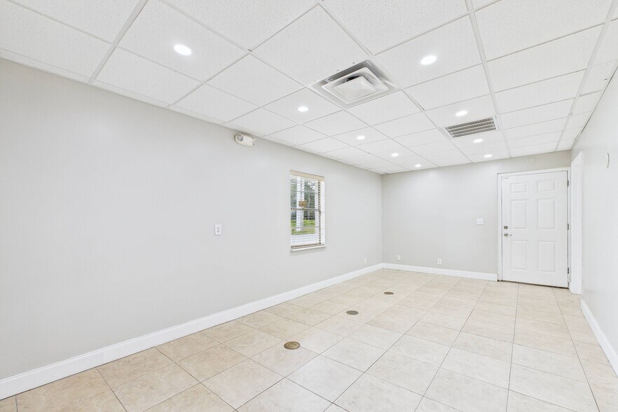 More Photos Of 170 Enterprise Ave SE, Palm Bay Office For Lease