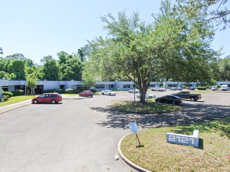 Primary Photo Of 2121 Corporate Square Blvd, Jacksonville Office For Lease