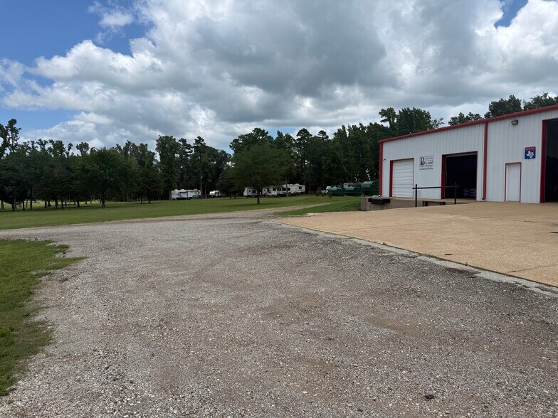 More Photos Of 17650 Texas 19, Montalba Auto Repair For Sale