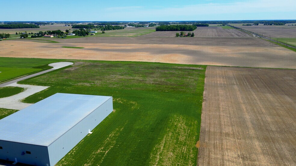 More Photos Of 1820 Baker Drive, Ossian Distribution For Lease