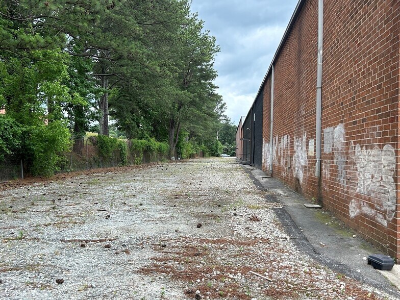 More Photos Of 6110 Boat Rock Blvd SW, Atlanta Warehouse For Lease