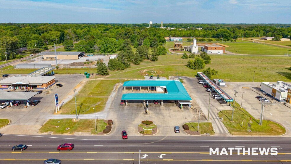 More Photos Of 5850 Highway 45 Alt S, West Point Carwash For Sale