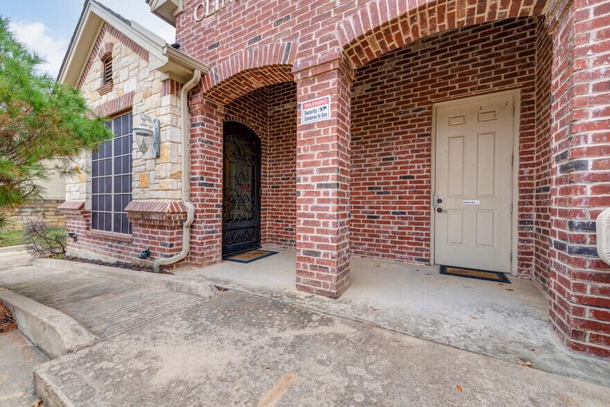 More Photos Of 3508 Highway 121, Bedford Office For Lease