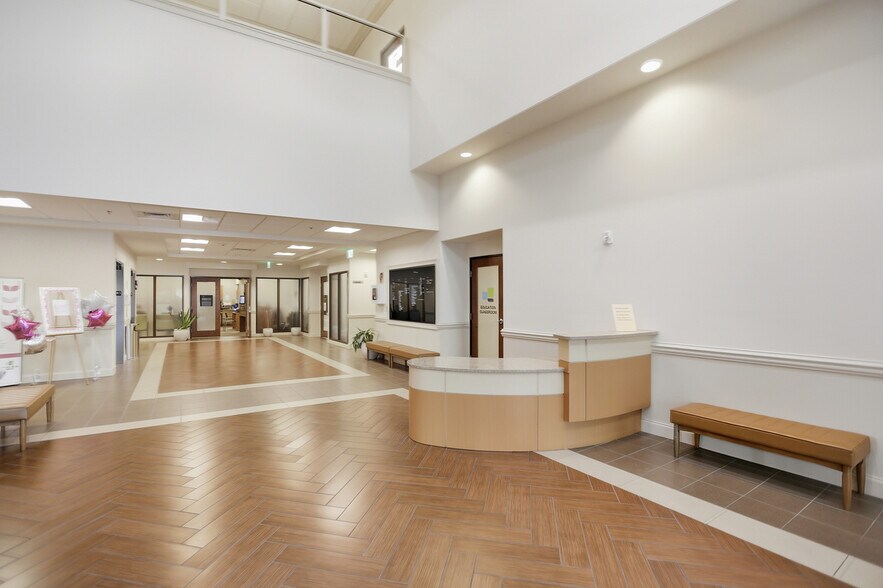 More Photos Of 75 Baylor Dr, Bluffton Medical For Lease