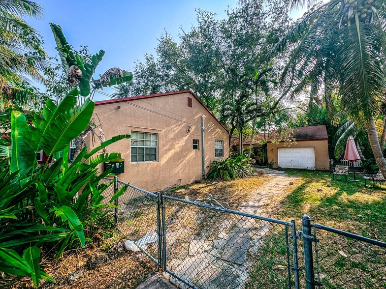 More Photos Of 1111 NE 5th Ter, Fort Lauderdale Apartments For Sale