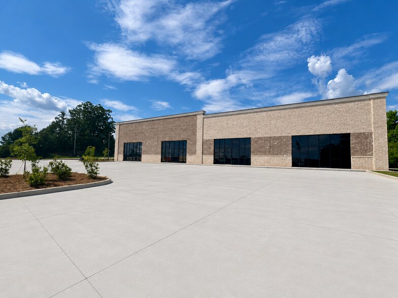 More Photos Of 4515 M Stringer Rd, Oakwood Storefront Retail Office For Lease