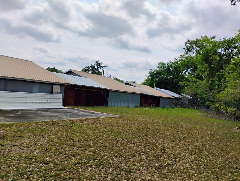 More Photos Of 934 NW 17th Ave, Ocala Warehouse For Lease