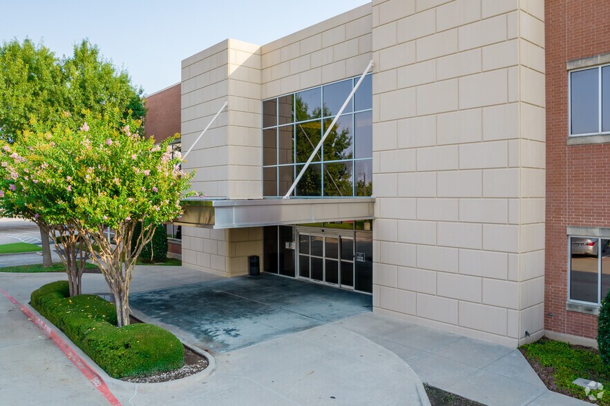 More Photos Of 1101 Raintree Cir, Allen Medical For Lease