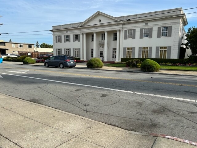 More Photos Of 2 Park Rd, Burlingame Land For Sale