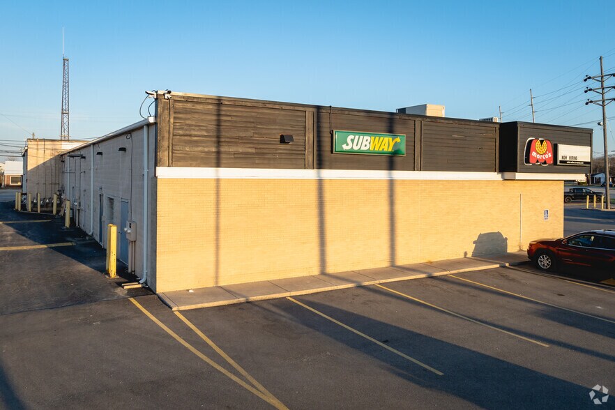 More Photos Of 22043 State Route 51 W, Genoa Freestanding For Lease