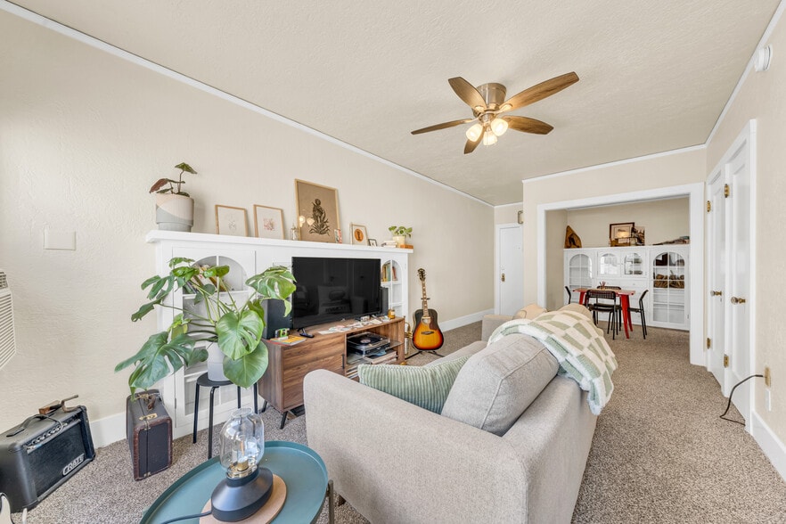 More Photos Of 1021 H St, Sacramento Apartments For Sale