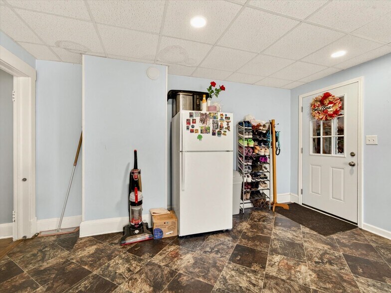 More Photos Of 9 S Main St, Manchester Storefront Retail Residential For Sale