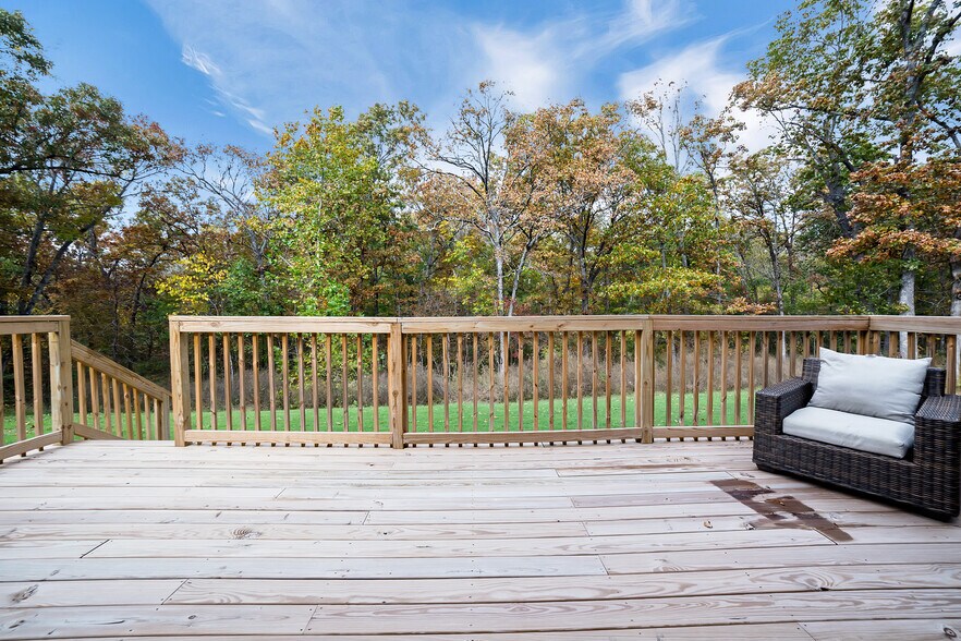 More Photos Of 446724 E 390 Rd, Langley Hotel For Sale