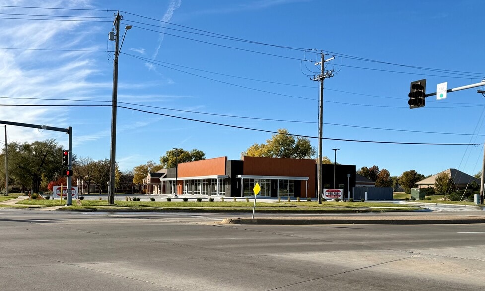 More Photos Of 503 N Webb Rd, Wichita General Retail For Lease