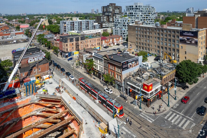 More Photos Of 160 Spadina Av, Toronto Storefront For Lease