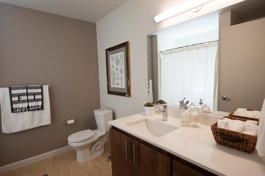 More Photos Of 2240-2250 NW Lovejoy St, Portland Apartments For Lease