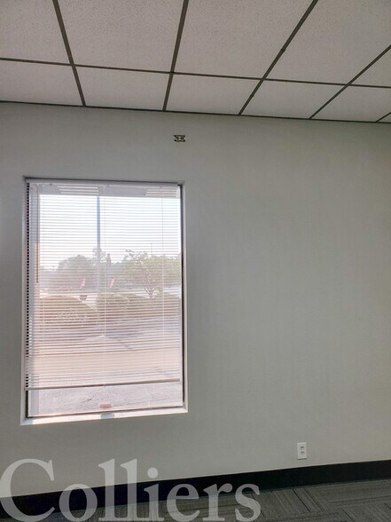 More Photos Of 615-671 Blue Lakes Blvd N, Twin Falls Freestanding For Lease
