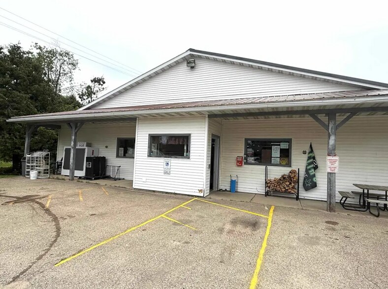 More Photos Of O E Railroad St, Kendall Freestanding For Sale