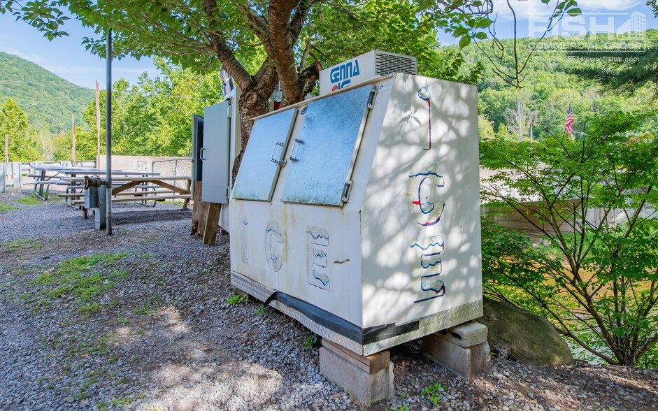 More Photos Of 25 Main St, Cross Fork Storefront For Sale